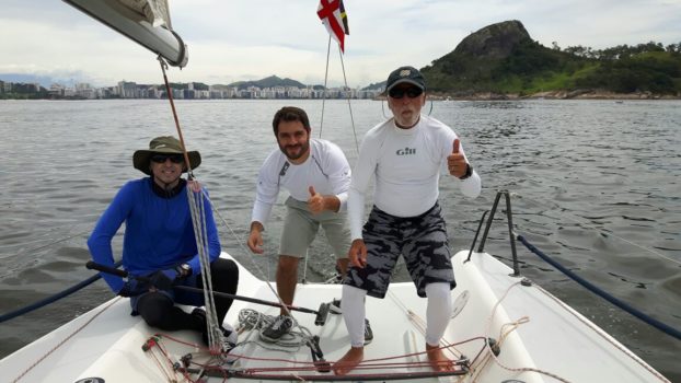 Velejadores de Brasília participam da regata “Volta do Pepê” no ICRJ